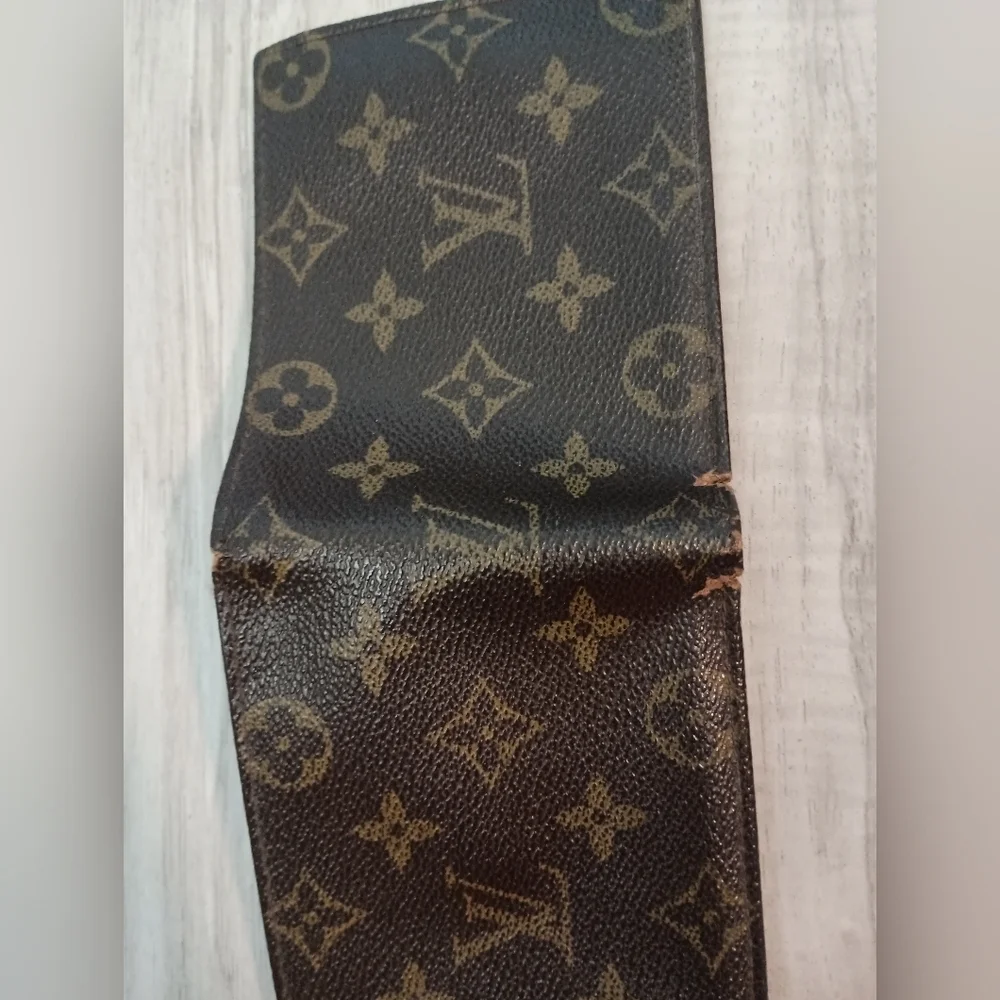 Authentic Louis Vuitton Multiple Wallet Monogram Canvas